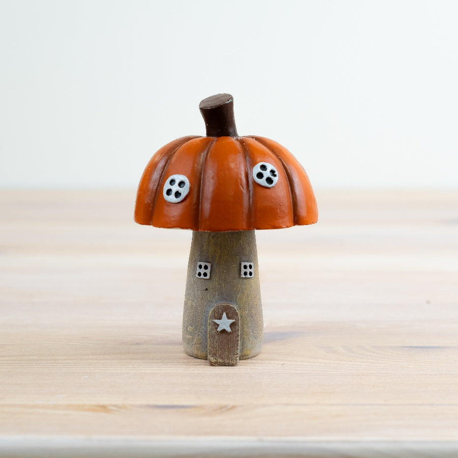 Halloween House Ornament with Pumpkin Roof 11cm