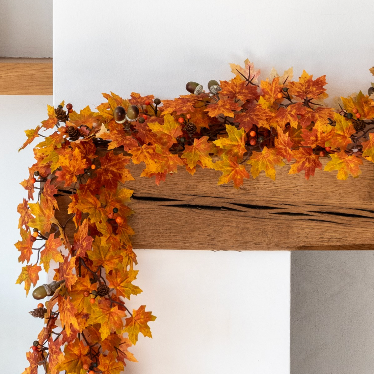 Autumn Maple Leaf Garland with Acorns - 180cm
