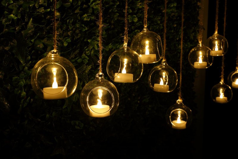 NOMA - Jute Rope Floating TeaLight Candles in Glass Bubbles with Remote Control - Pack of 6